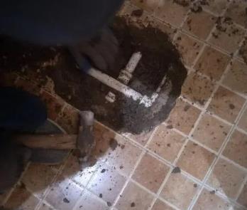 尖草坪卫生间漏水维修公司为您分享下卫生间渗水如何处理及注意事项